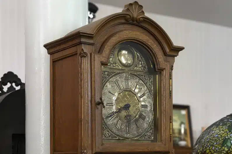 How to Move a Grandfather Clock Safely: Pro Tips