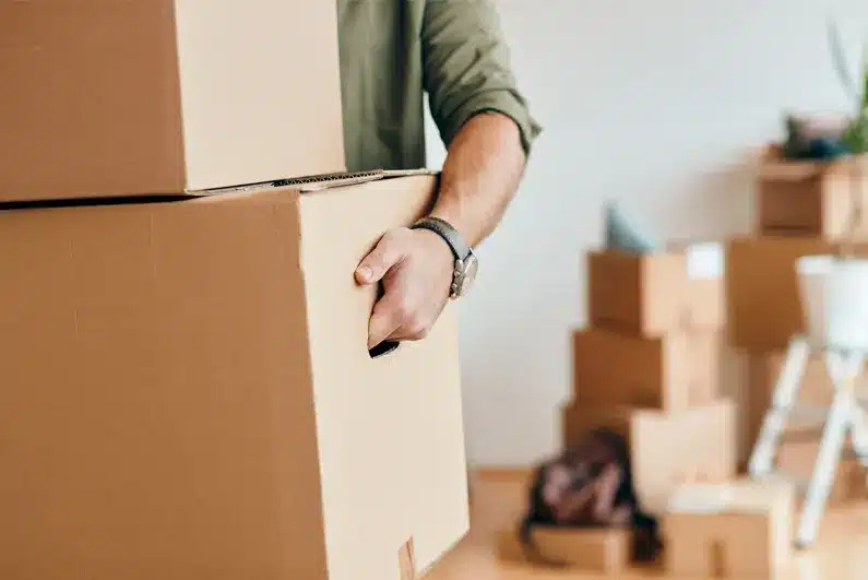 DIY Move vs. Hiring Movers: How to Decide What’s Right for You