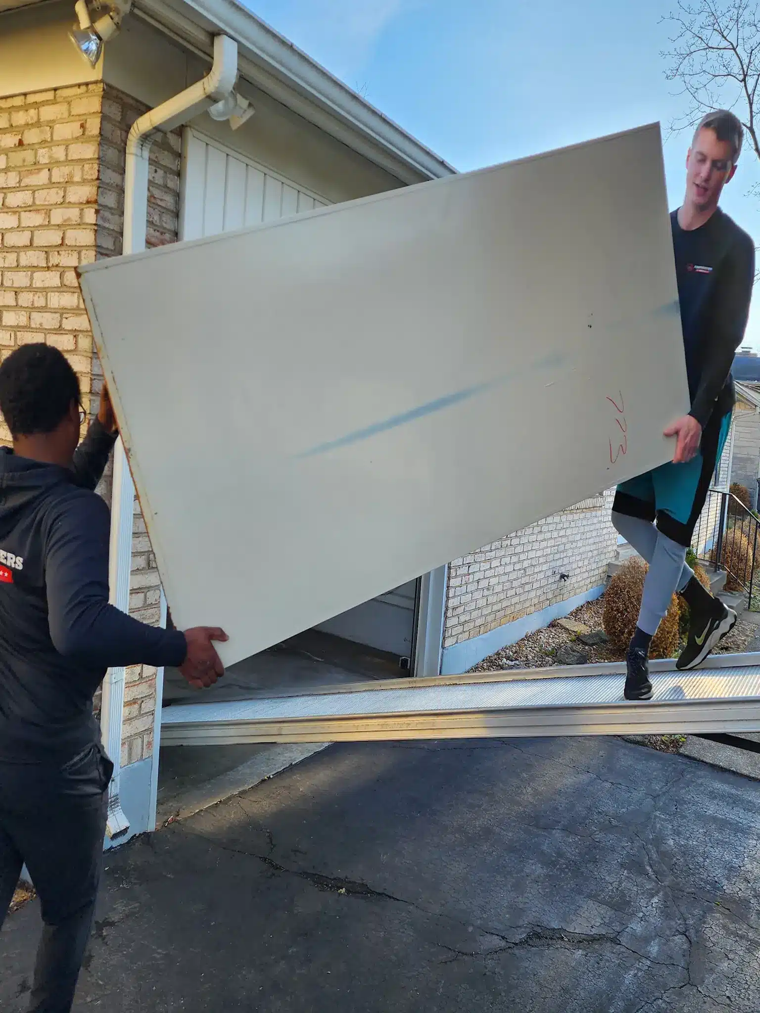 local & long distance pool table movers Lexington KY